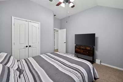 2760 Explorador, Grand Prairie, TX 75054 - Photo 33