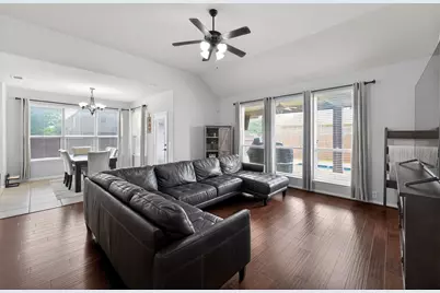 2760 Explorador, Grand Prairie, TX 75054 - Photo 17