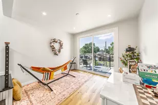 1704 McBroom St, Dallas, TX 75212 - Photo 15