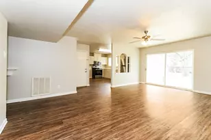 2918 Rayswood Dr, Carrollton, TX 75007 - Photo 5