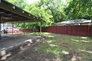 421 Dr Martin Luther King Jr Blvd, Waxahachie, TX 75165 - Photo 17