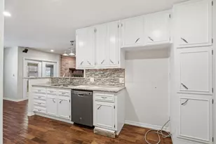 1209 Southwood Dr, Woodway, TX 76712 - Photo 11