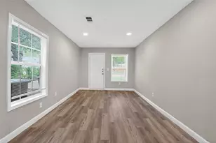 2805 Walker St, Fort Worth, TX 76105 - Photo 11