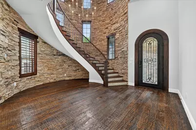 847 San Clemente, Irving, TX 75039 - Photo 5