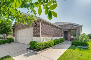 7620 Parade Dr, Little Elm, TX 76227 - Photo 3