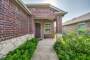 7620 Parade Dr, Little Elm, TX 76227 - Photo 3