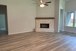 412 Guadeloupe Ln, Springtown, TX 76082 - Photo 5