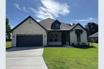 412 Guadeloupe Lane, Springtown, TX 76082 - Photo 1