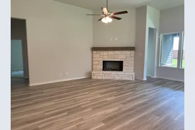 412 Guadeloupe Lane, Springtown, TX 76082 - Photo 5