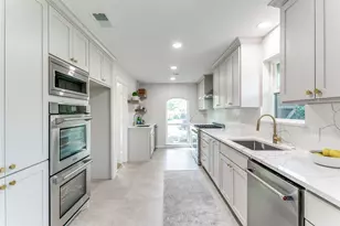 17402 Oakington Ct, Dallas, TX 75252 - Photo 13