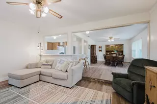 902 Fannin St, Nocona, TX 76255 - Photo 11