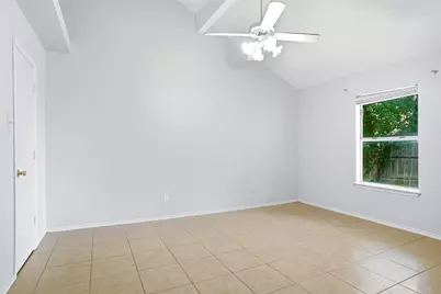 6715 Cherrytree Drive, Arlington, TX 76001 - Photo 11