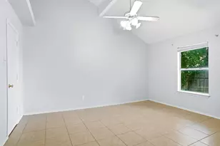 6715 Cherrytree Dr, Arlington, TX 76001 - Photo 11
