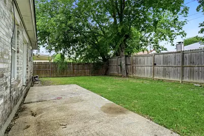 6715 Cherrytree Drive, Arlington, TX 76001 - Photo 21