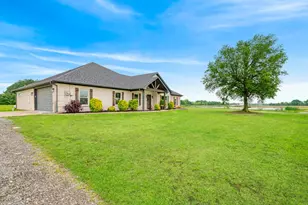 221 Private Rd 33082, Sumner, TX 75486 - Photo 23