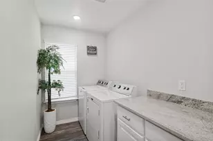 4511 Wildwood Cir, Granbury, TX 76049 - Photo 13