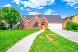 3240 Sandage Ave, Fort Worth, TX 76109 - Photo 3
