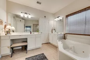 7040 Sea Star Dr, Grand Prairie, TX 75054 - Photo 15