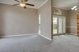 5837 Poole Dr, The Colony, TX 75056 - Photo 13