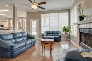 5837 Poole Dr, The Colony, TX 75056 - Photo 9