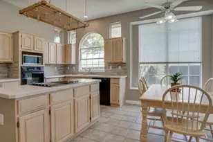 5837 Poole Dr, The Colony, TX 75056 - Photo 11