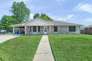 101 Sara Ct, Collinsville, TX 76233 - Photo 1