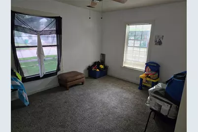 1805 Mill Street, Gainesville, TX 76240 - Photo 5