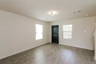1400 Starling Lane, Ennis, TX 75119 - Photo 7