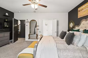 11208 Canyon Mine Dr, Aubrey, TX 76227 - Photo 17