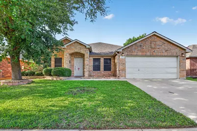 612 Cranbrook Drive, Fort Worth, TX 76131 - Photo 1