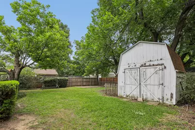 1810 Ridgewood Street, Irving, TX 75062 - Photo 19