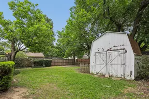 1810 Ridgewood St, Irving, TX 75062 - Photo 19
