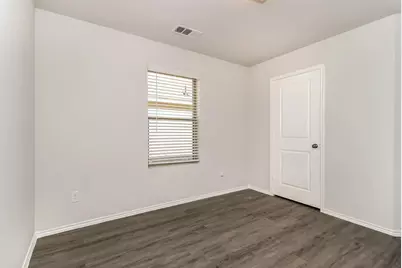 5532 Shore Point Trail, Fort Worth, TX 76119 - Photo 7