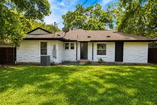 3217 Santa Teresa Ave, Dallas, TX 75228 - Photo 3