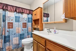 209 W Huffman St, Krum, TX 76249 - Photo 17