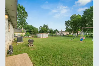 209 W Huffman Street, Krum, TX 76249 - Photo 21