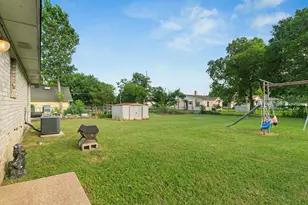 209 W Huffman St, Krum, TX 76249 - Photo 21