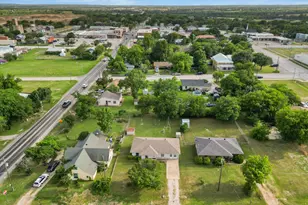 209 W Huffman St, Krum, TX 76249 - Photo 23