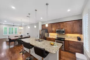15850 Quorum Dr, Addison, TX 75001 - Photo 13