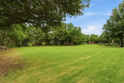 303 Highland Court, Double Oak, TX 75077 - Photo 33