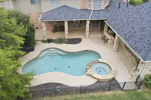 303 Highland Ct, Double Oak, TX 75077 - Photo 3