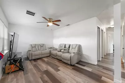 1720 Longview Street, Mesquite, TX 75149 - Photo 5
