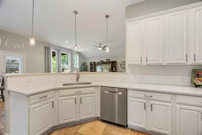 1409 Old Oak Trail, Flower Mound, TX 75028 - Photo 11