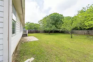 306 Owens St, Bridgeport, TX 76426 - Photo 15