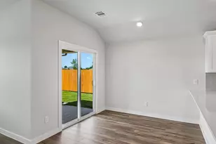 3039 River Birch Dr, Dallas, TX 75253 - Photo 9