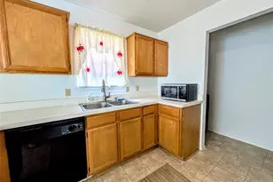 2819 Martsy Ct, Arlington, TX 76014 - Photo 13