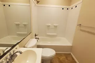 1237 S Waco St, Van Alstyne, TX 75495 - Photo 9