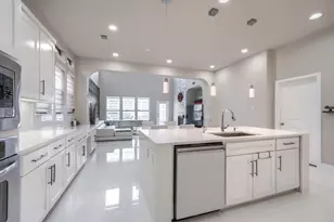 2246 Longview Rd, Irving, TX 75063 - Photo 11