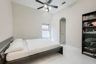 2246 Longview Rd, Irving, TX 75063 - Photo 31