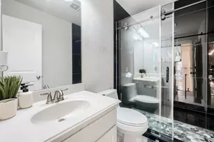 2246 Longview Rd, Irving, TX 75063 - Photo 35